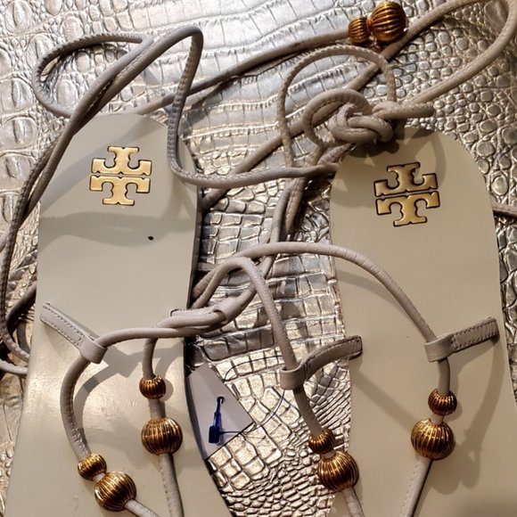 💯TORY BURCH CAPRI FLAT LACE-UP SANDAL - Picture 7 of 10